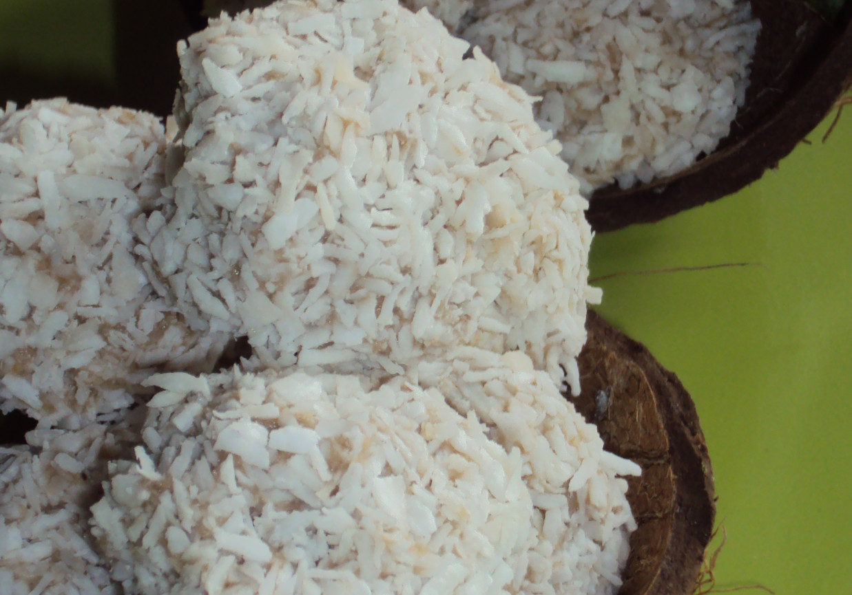 Jaglano kokosowe kulki foto