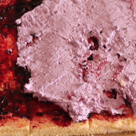 Krok 6 - Jagodowo budyniowe ciacho foto