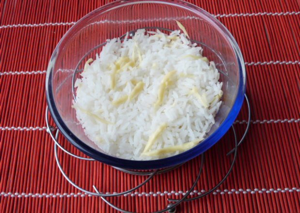 Fotografia przedstawiająca Jaja zapiekane z ryżem