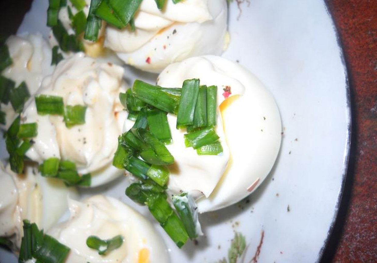 Jajeczka w majonezowej kołderce foto