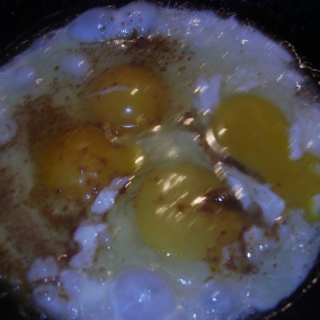 Krok 1 - Jajecznica na śniadanie foto