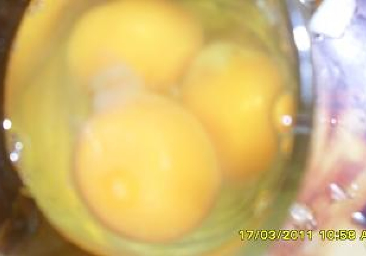 Jajecznica z cebulką i pieczarkami foto