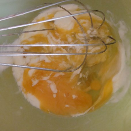 Krok 2 - jajecznica z pieczarkami, ale bez oleju  foto
