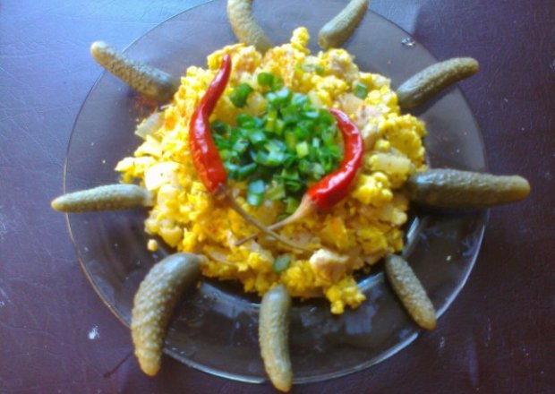 Fotografia przedstawiająca Jajecznica z wieprzowiną i warzywami