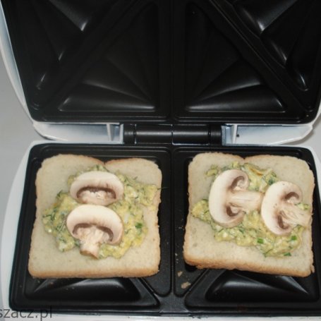 Krok 4 - Jajecznica zapieczona w sandwichach foto