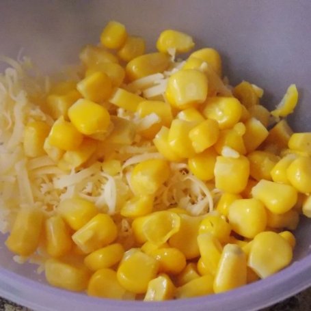 Krok 2 - Jajka faszerowane serem i kukurydzą foto