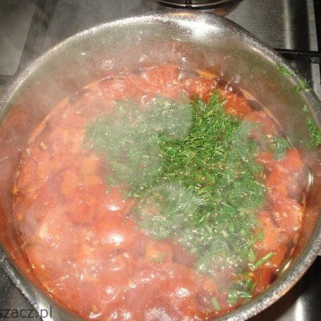 Krok 1 - jajka na twardo podane z sosem koperkowo-pomidorowym i ryżem foto