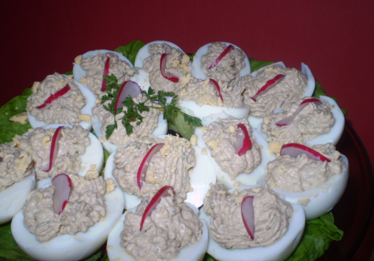 Jajka nadziane pieczarkami foto