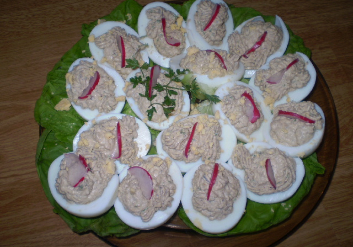 Jajka nadziane pieczarkami foto