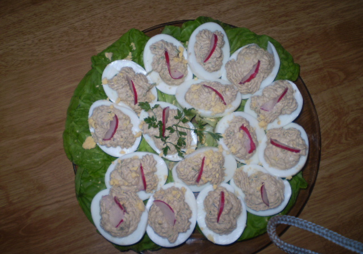 Jajka nadziane pieczarkami foto