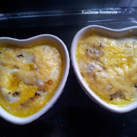 Krok 5 - Jajka pieczone z serem żółtym  foto