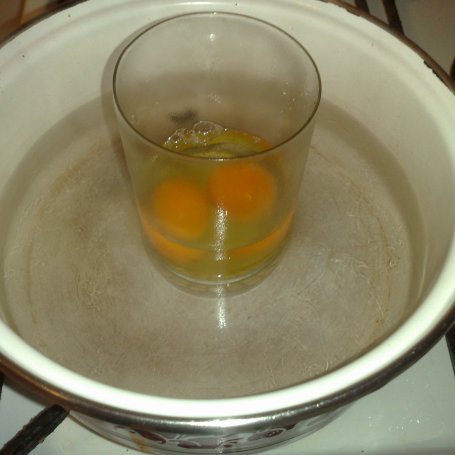 Krok 1 - jajka po wiedensku w szklance foto