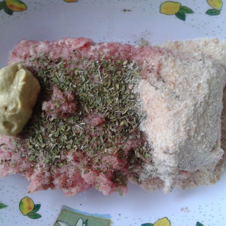 Krok 2 - Jajka w mięsnej skorupce foto