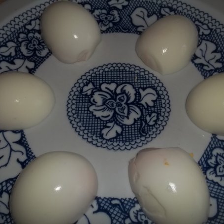 Krok 3 - Jajka z brokułem w sosie foto