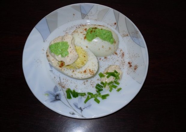 Fotografia przedstawiająca Jajka z chrzanem wasabi