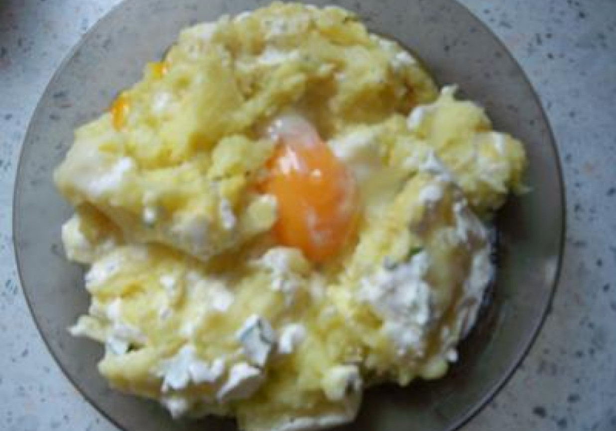 Jajka zapiekane po wiejsku foto