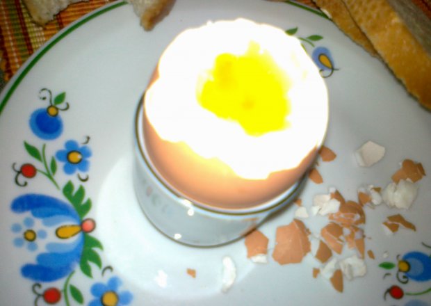 Fotografia przedstawiająca jajko na miękko