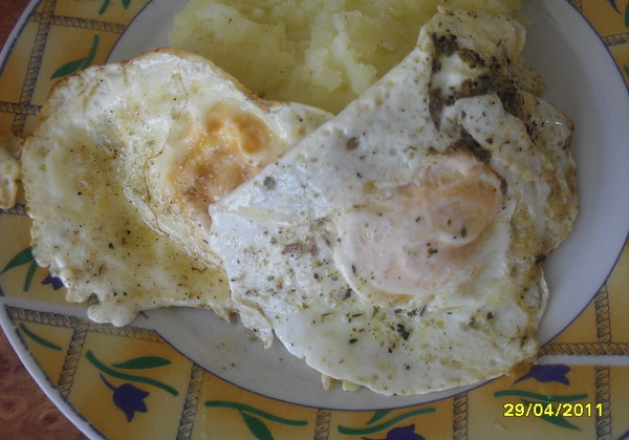 Jajko sadzone na ostro. foto