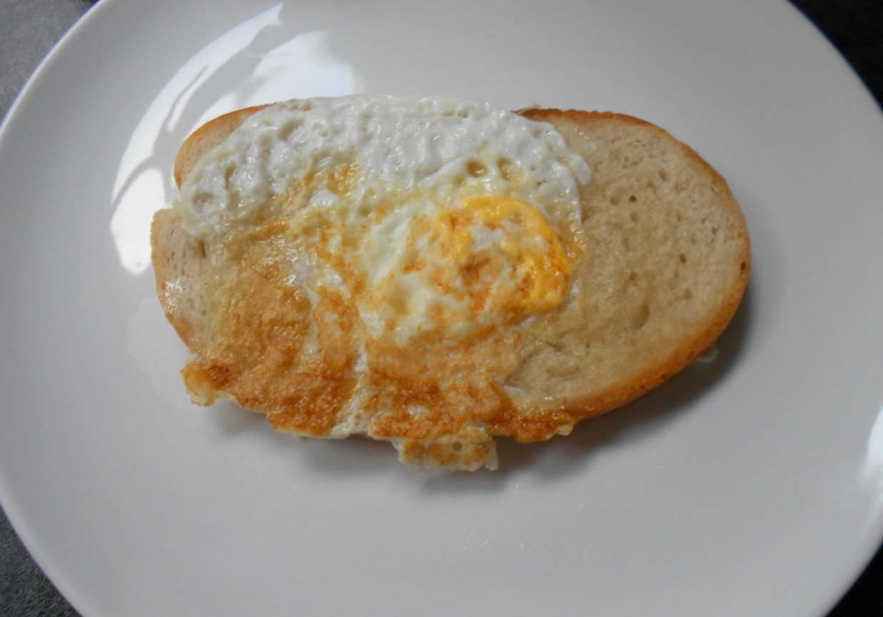 Jajko w chlebie foto