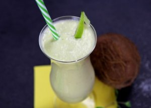 Jak poradzić sobie z ananasem? + Przepis na ananasowe smoothie. foto