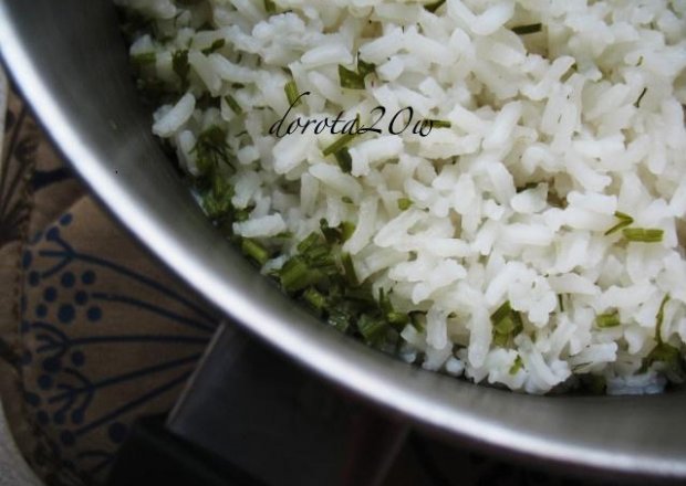 Fotografia przedstawiająca Jak ugotować ryż dla dziecka