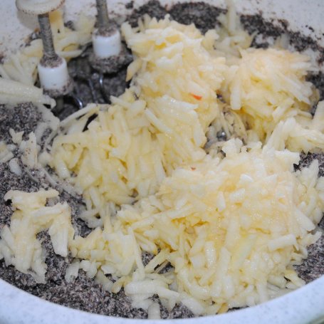 Krok 2 - Japoński makowiec z pijaną śliwką foto