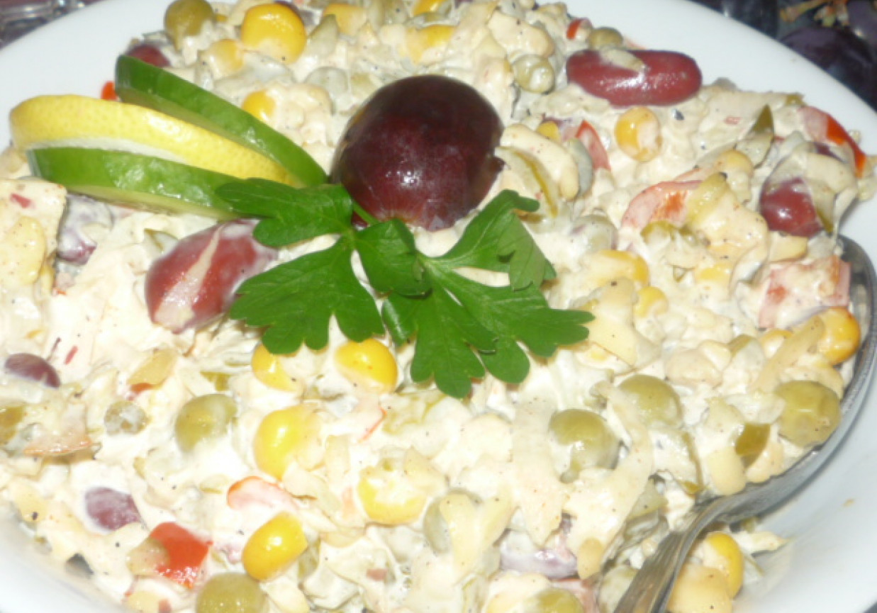 Jesienna sałatka na zdrowie :D foto