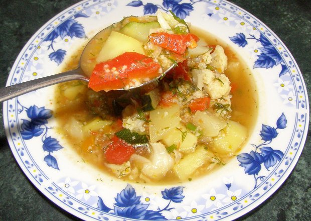 Fotografia przedstawiająca jesienna zupa na maśle z kaszą jaglaną...