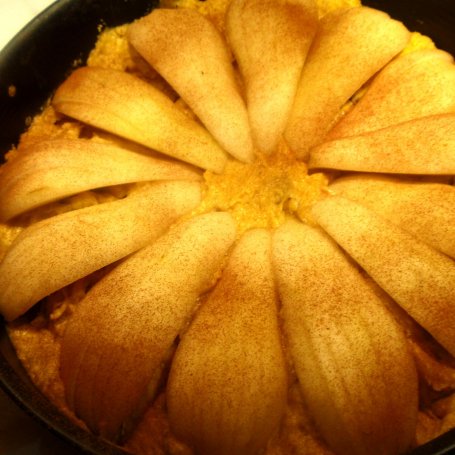 Krok 4 - Jesienne ciasto z gruszkami i orzechami z nutą cynamonu foto