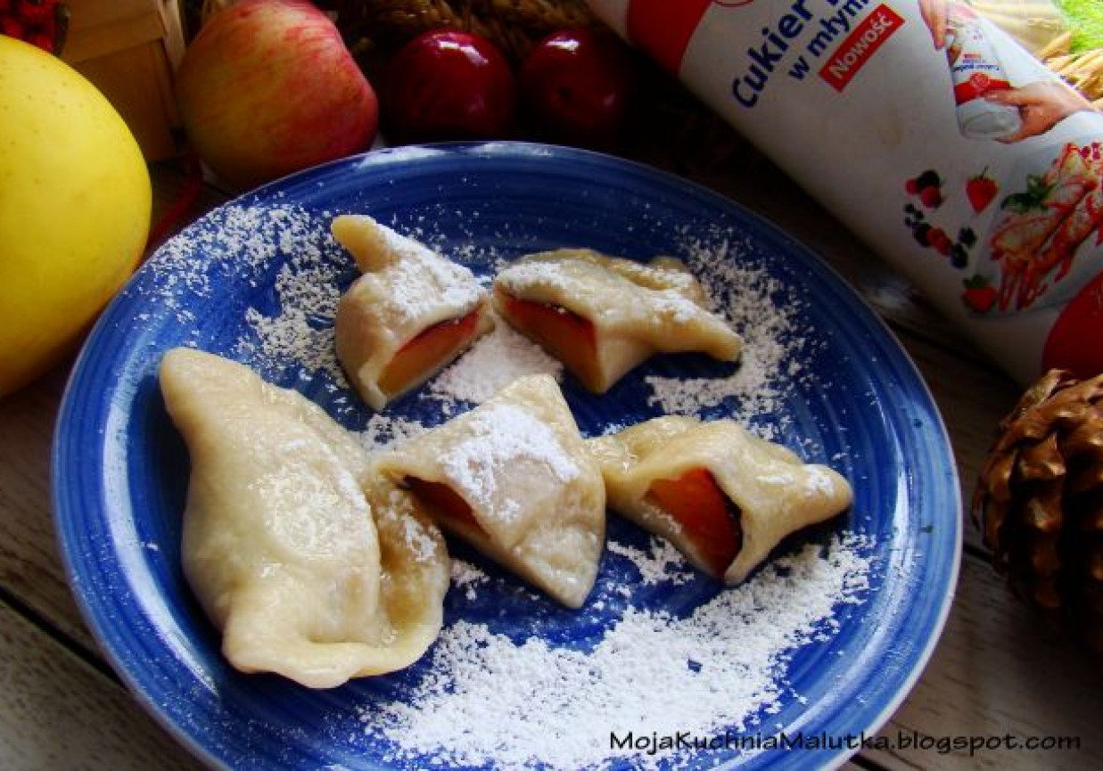 Jesienne pierożki z śliwką foto
