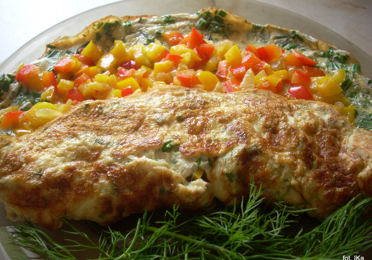 Jesienny omlet z papryką foto