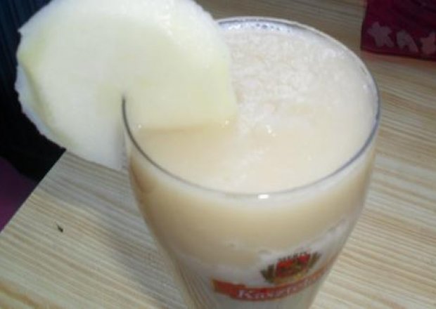 Fotografia przedstawiająca Jogurt gruszkowy z gruszkowym musem
