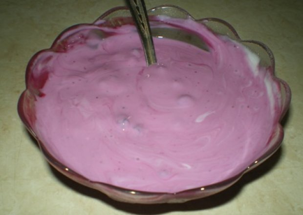 Fotografia przedstawiająca Jogurt jagodowy