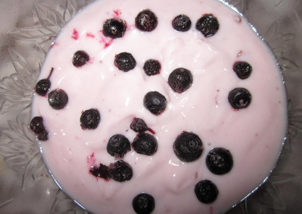 Fotografia przedstawiająca Jogurt jagodowy