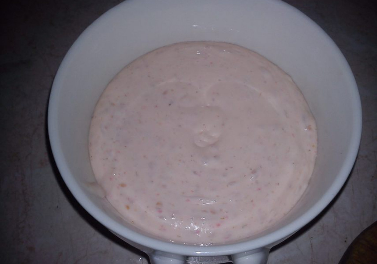 jogurt malinowo truskawkowy foto