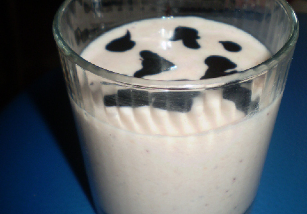 Jogurt truskawkowy foto