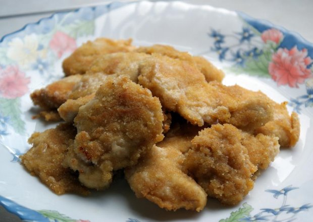 Fotografia przedstawiająca Jogurtowa pierś z kurczaka w krakersach