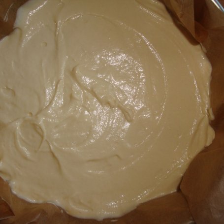 Krok 3 - Jogurtowe ciasto z truskawkami foto