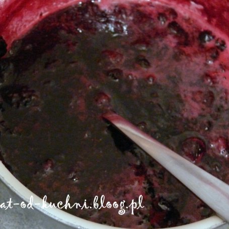 Krok 2 - Jogurtowe lody jagodowe foto