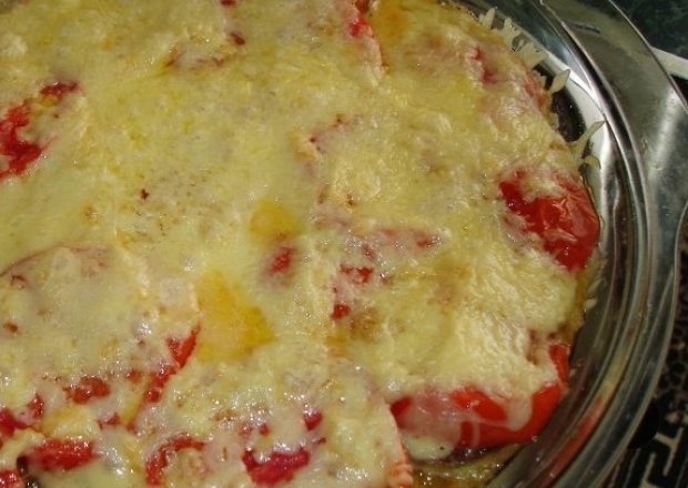 Fotografia przedstawiająca Kabaczek zapiekany z pomidorami i serem