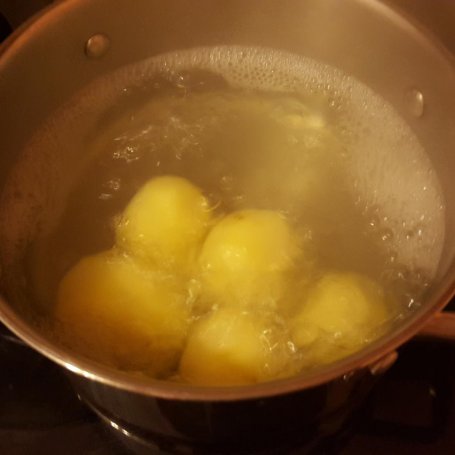 Krok 4 - Kaczka z jabłkami i pomarańczą foto
