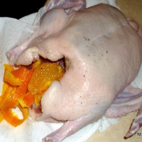 Krok 2 - Kaczka z pomarańczami w sosie warzywno-porzeczkowym foto