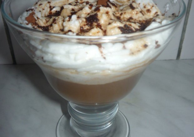 Fotografia przedstawiająca Kakaowa mrożona kawa