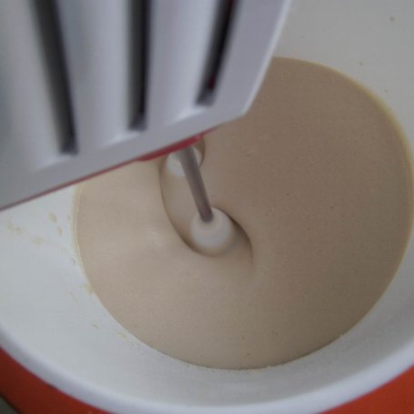 Krok 4 - Kakaowe babeczki z kremem kawowym foto