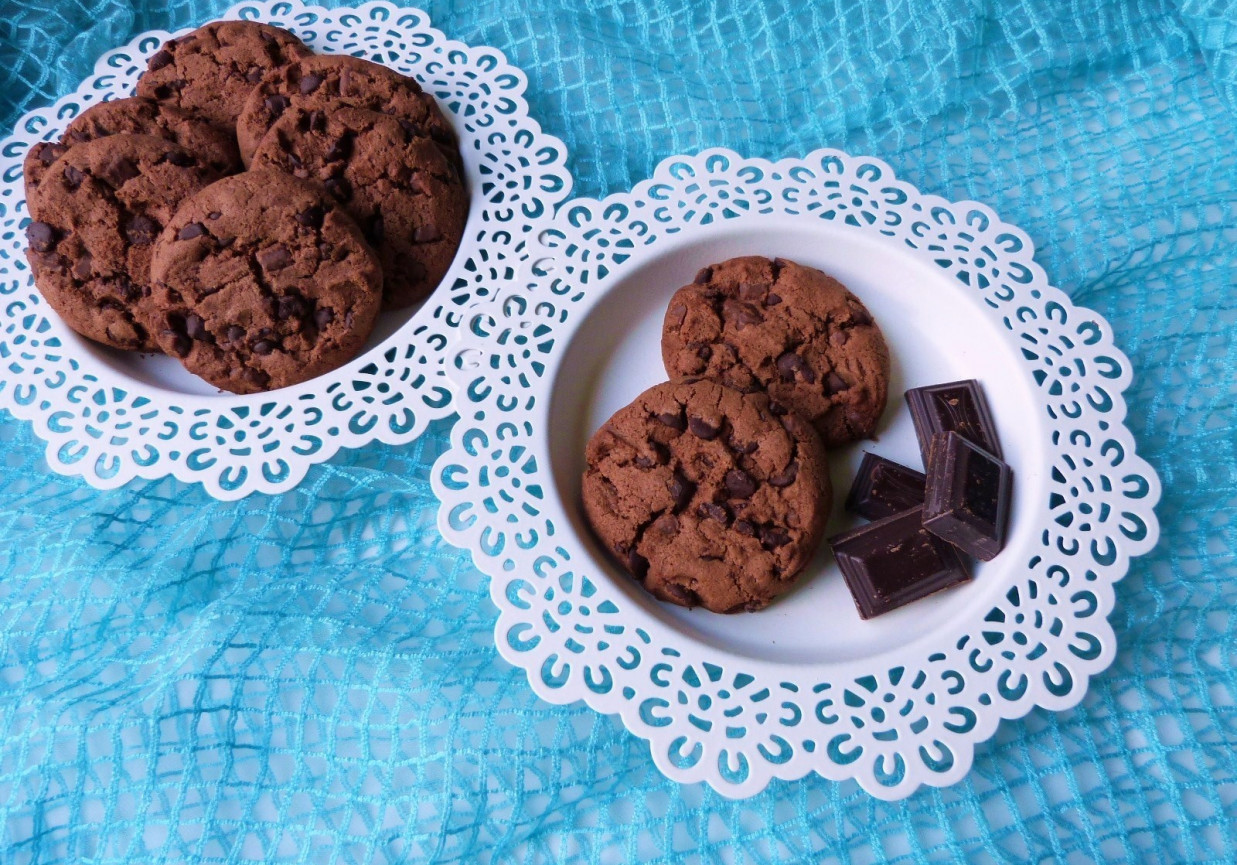 Kakaowe ciasteczka z czekoladą foto