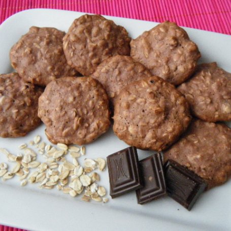 Krok 3 - Kakaowe ciasteczka z płatków owsianych foto
