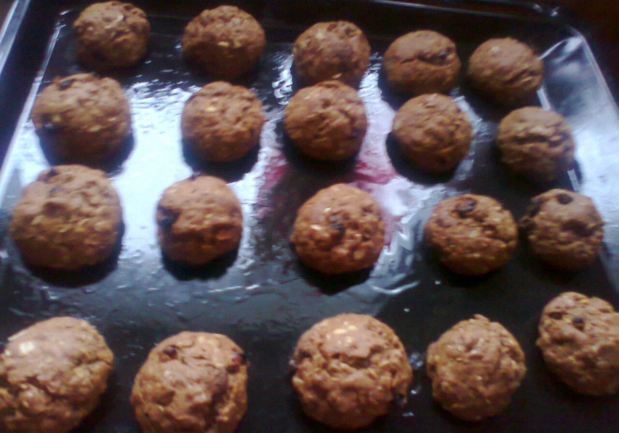 kakaowe ciastka z musli wielozbożowego Benus foto