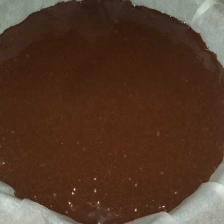 Krok 7 - Kakaowe ciasto z oliwą i cukinią foto