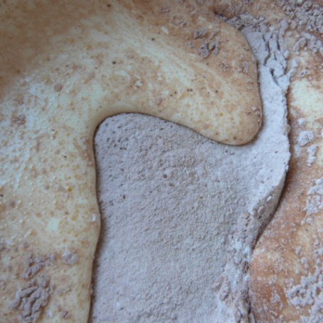 Krok 2 - Kakaowe ciasto z waniliowym serem foto
