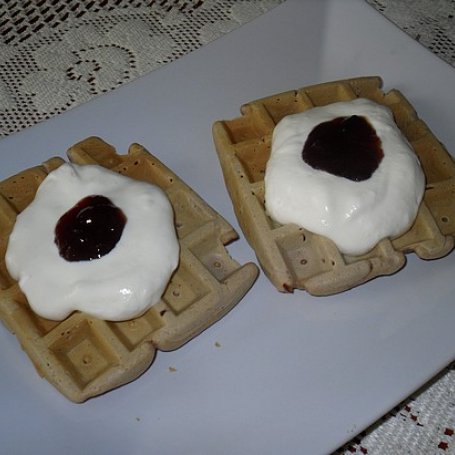 Krok 3 - Kakaowe gofry z mascarpone foto